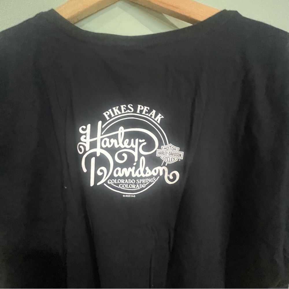 Harley-Davidson Black Tee with White Skull and Neon Green Shamrock Graphics NWT - Picture 6 of 8